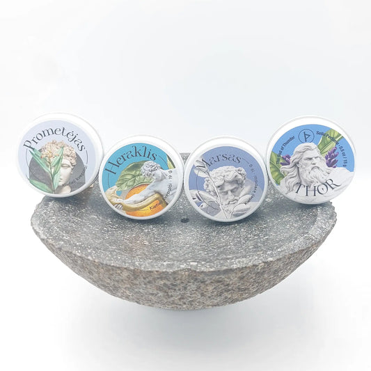 Audrų panteonas - 4 kietų kvepalų dovanų rinkinys | 4 x 15 g