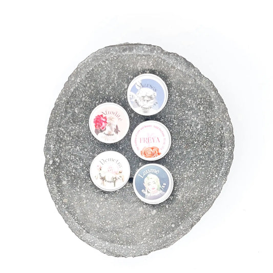 Dienai ir nakčiai - 5 mini kietų kvepalų dovanų rinkinys | 5 x 5 g