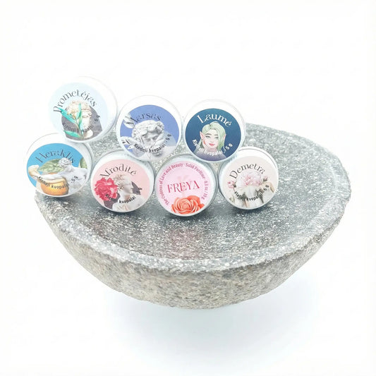 Visa mitologija - 7 mini kietų kvepalų dovanų rinkinys | 7 x 5 g